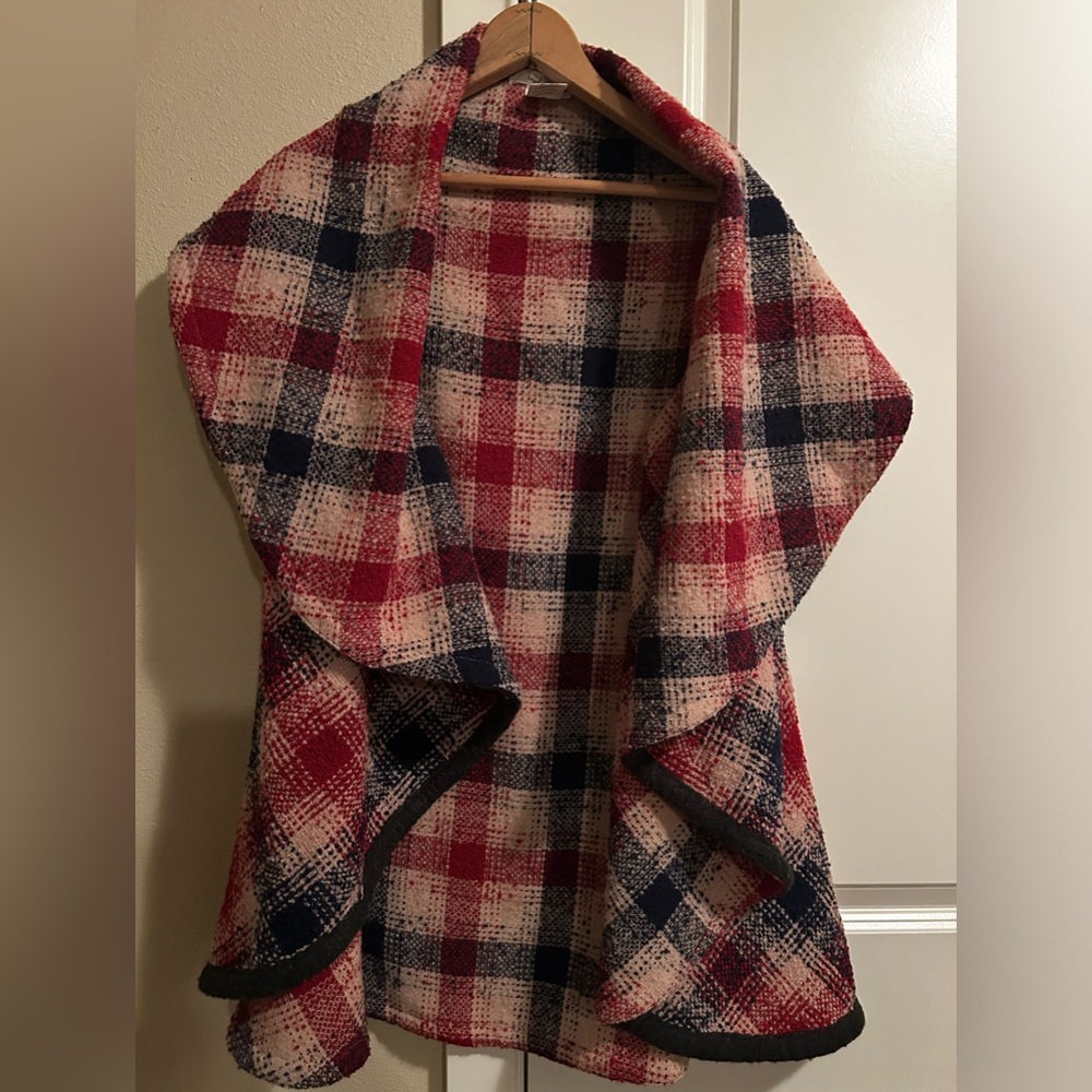 Hazel plaid vest size M